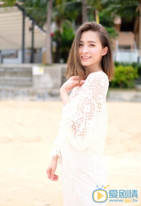 沈卓盈海滩写真 沈卓盈高清写真_沈卓盈高清剧照