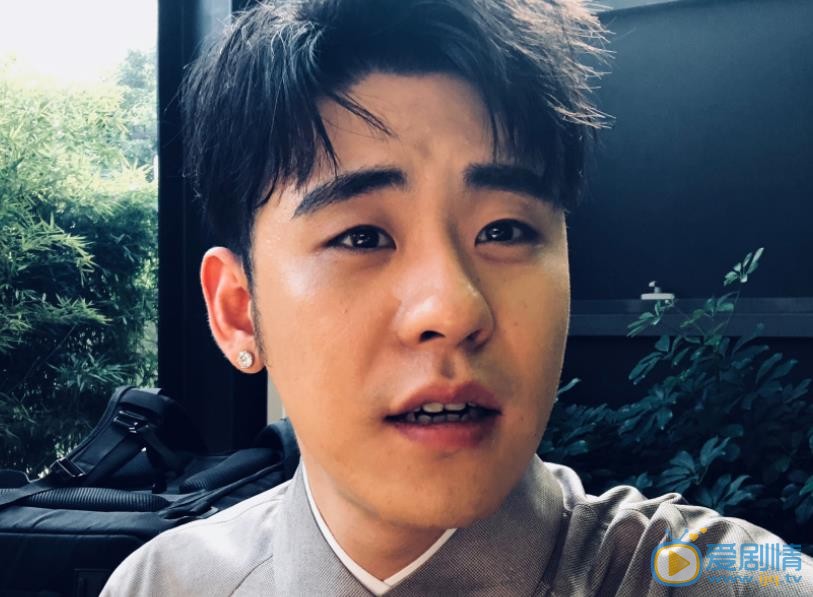 张云雷生活照 张云雷高清写真_张云雷高清剧照