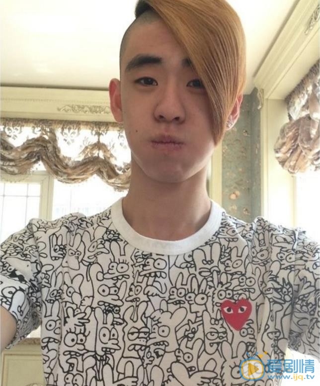 张云雷非主流 张云雷高清写真_张云雷高清剧照