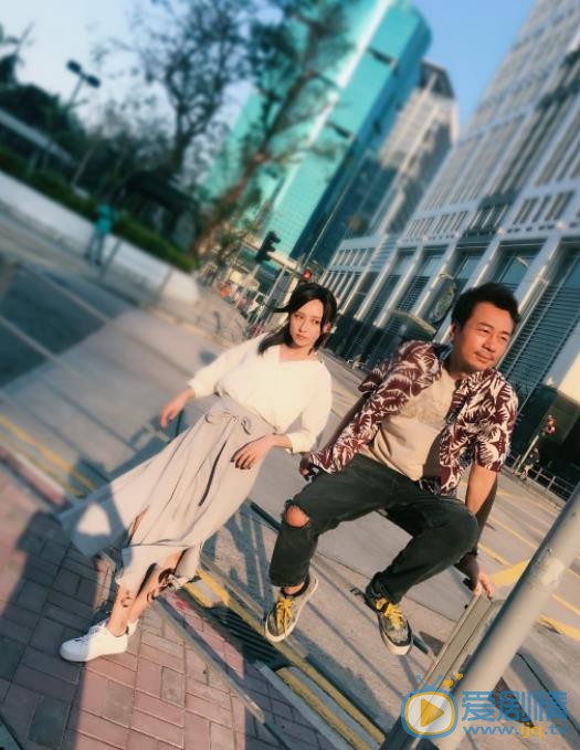 龚嘉欣与他人合照 龚嘉欣高清写真_龚嘉欣高清剧照