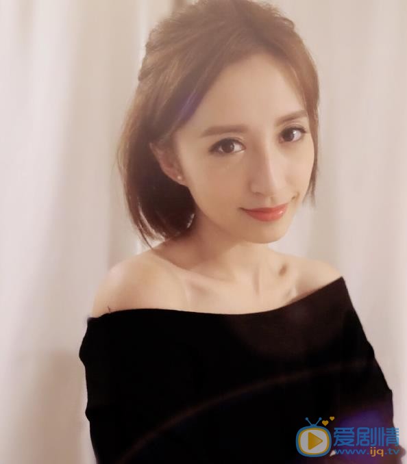 龚嘉欣自拍照 龚嘉欣高清写真_龚嘉欣高清剧照