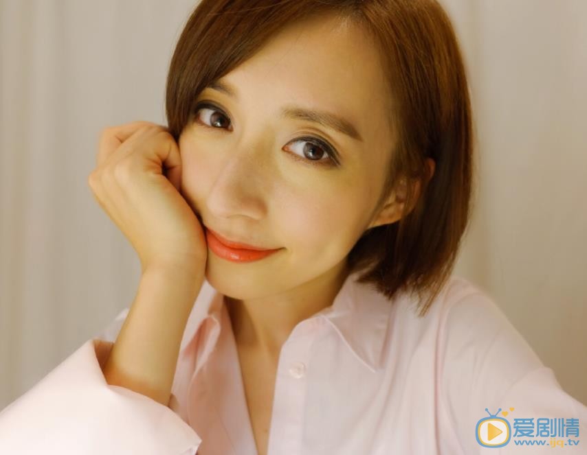 龚嘉欣自拍照 龚嘉欣高清写真_龚嘉欣高清剧照