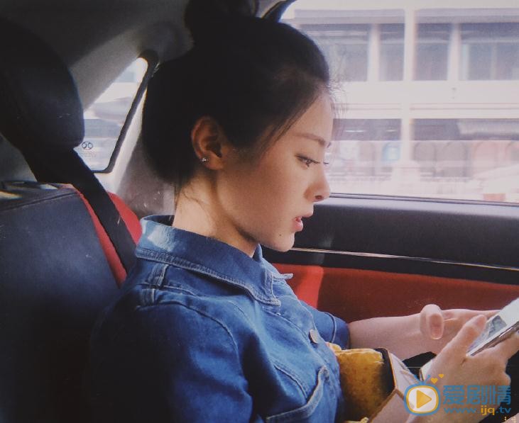 王艺甜牛仔写真 王艺甜高清写真_王艺甜高清剧照