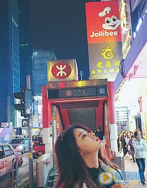 王艺甜街拍写真 王艺甜高清写真_王艺甜高清剧照