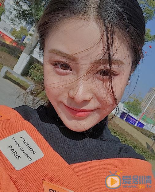 王艺甜街拍写真 王艺甜高清写真_王艺甜高清剧照