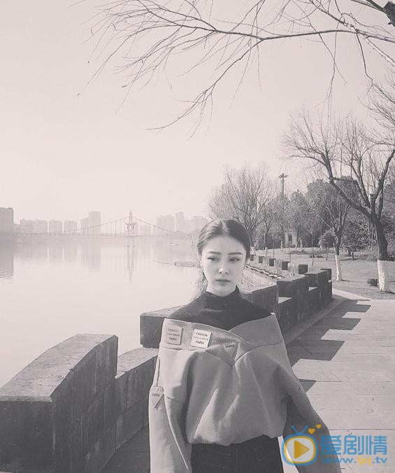王艺甜街拍写真 王艺甜高清写真_王艺甜高清剧照