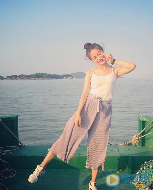 王艺甜夏日写真 王艺甜高清写真_王艺甜高清剧照