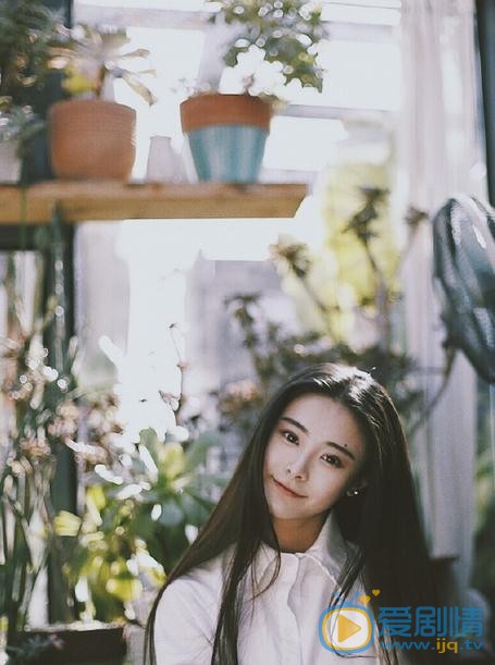 王艺甜秋日写真 王艺甜高清写真_王艺甜高清剧照