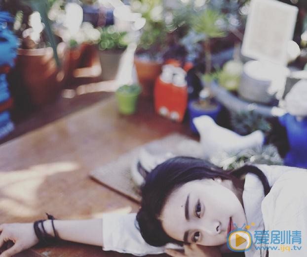 王艺甜秋日写真 王艺甜高清写真_王艺甜高清剧照