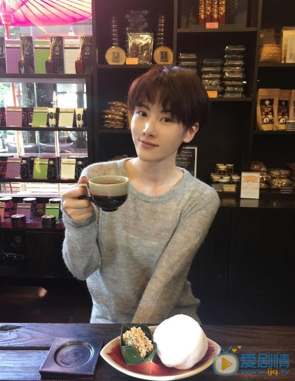 贺丹丹户外旅行照 贺丹丹高清写真_贺丹丹高清剧照
