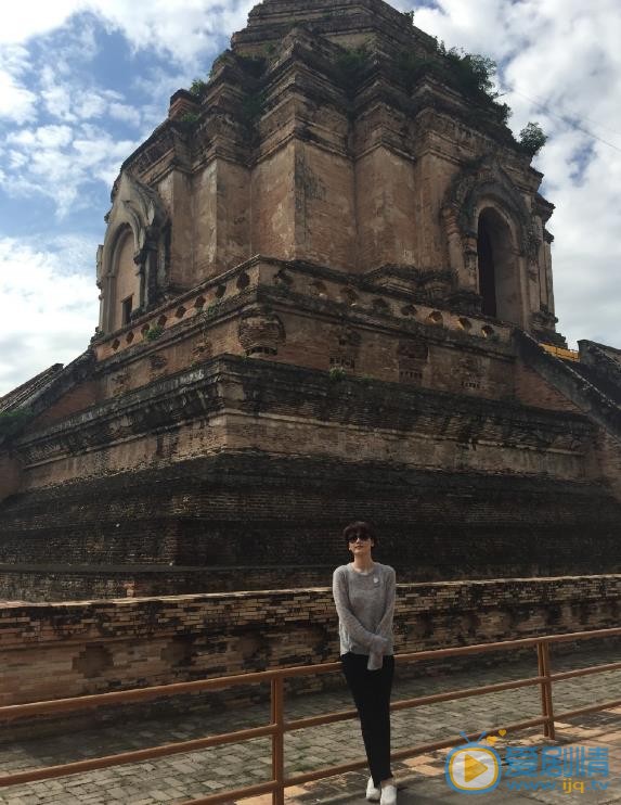 贺丹丹户外旅行照 贺丹丹高清写真_贺丹丹高清剧照