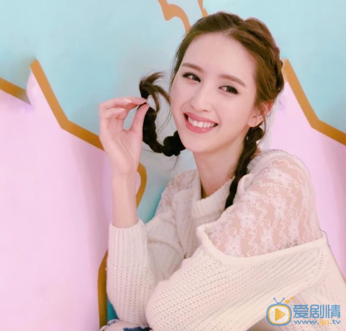 何傲儿气质写真 何傲儿高清写真_何傲儿高清剧照