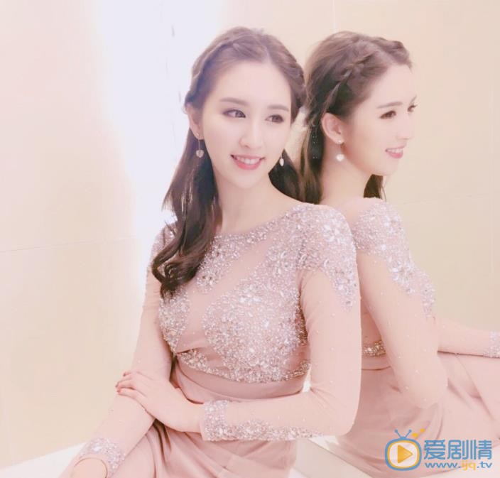 何傲儿气质写真 何傲儿高清写真_何傲儿高清剧照