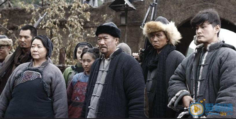 萨日娜《中国地》剧照 萨日娜高清写真_萨日娜高清剧照