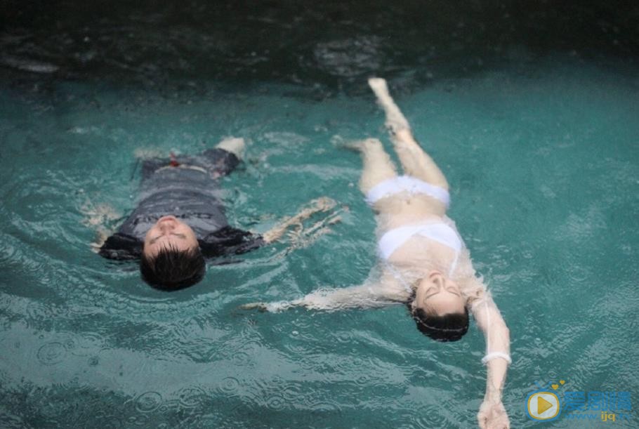 张雅蓓夫妻同框照 张雅蓓高清写真_张雅蓓高清剧照