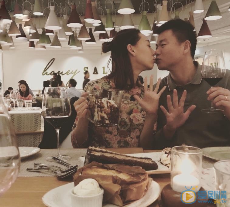 张雅蓓夫妻同框照 张雅蓓高清写真_张雅蓓高清剧照