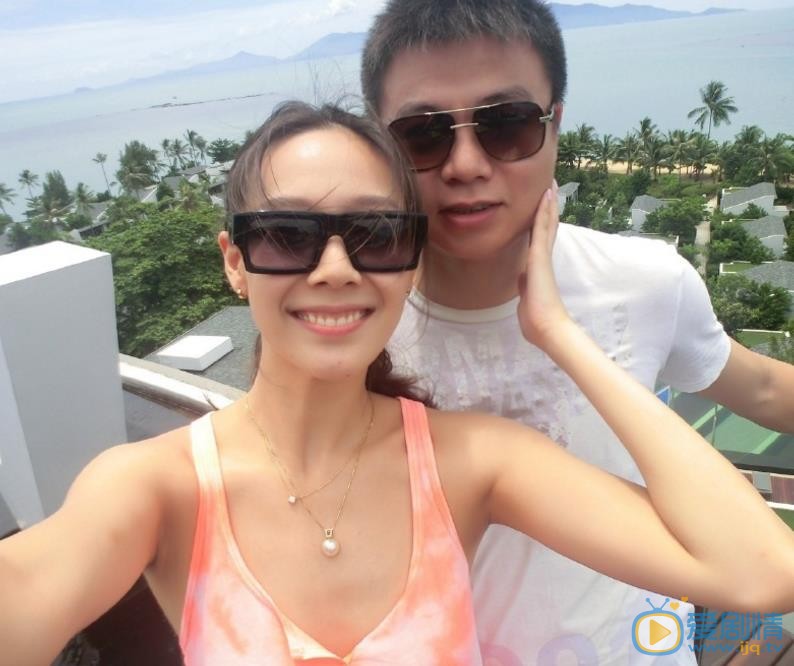 张雅蓓夫妻同框照 张雅蓓高清写真_张雅蓓高清剧照