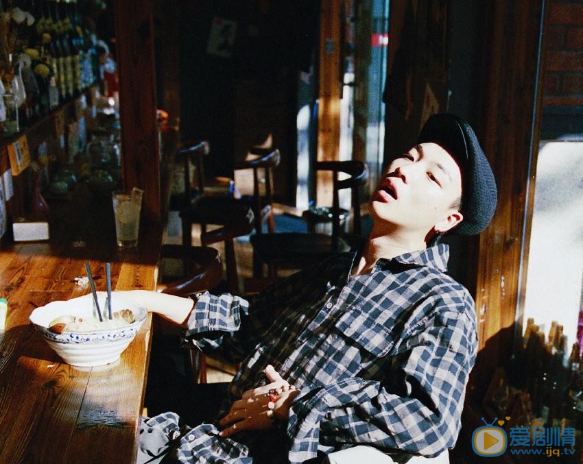 吴泽林吃货写真 吴泽林高清写真_吴泽林高清剧照