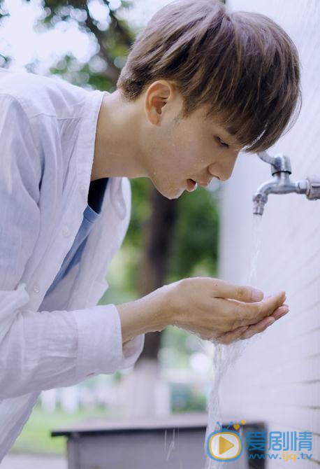谷蓝帝气质写真 谷蓝帝高清写真_谷蓝帝高清剧照