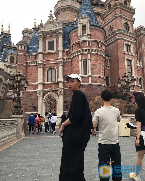 吴泽林生活照 吴泽林高清写真_吴泽林高清剧照
