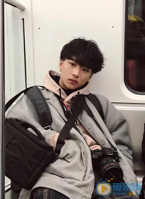 吴泽林生活照 吴泽林高清写真_吴泽林高清剧照