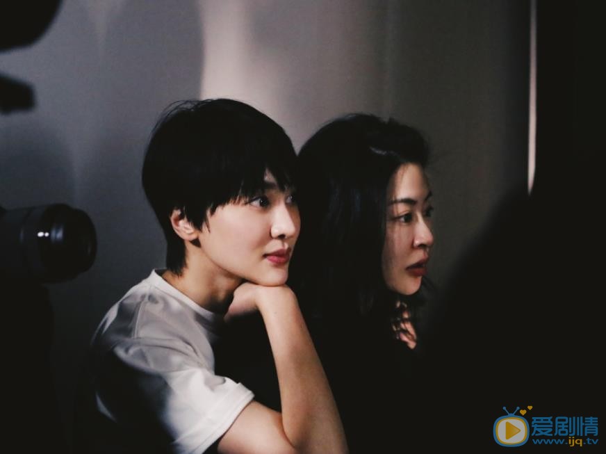 吴岱凝出席活动照 吴岱凝高清写真_吴岱凝高清剧照