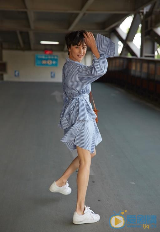 吴岱凝靓丽街拍 吴岱凝高清写真_吴岱凝高清剧照