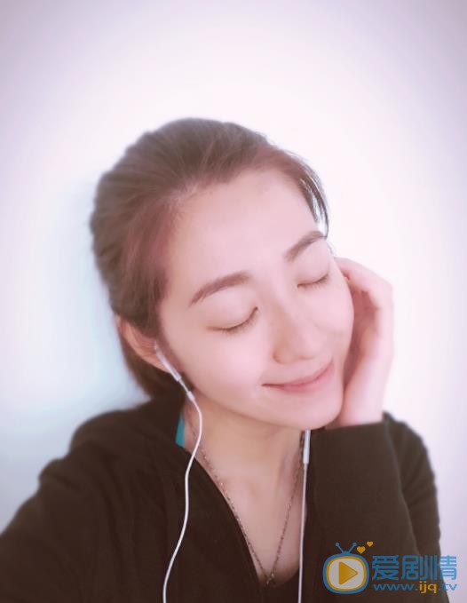 陈自瑶自拍照 陈自瑶高清写真_陈自瑶高清剧照