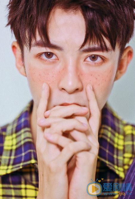 管栎雀斑写真 管栎高清写真_管栎高清剧照