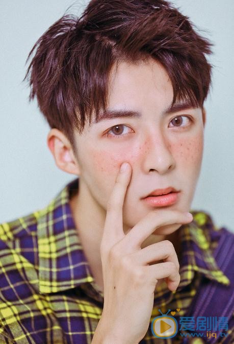 管栎雀斑写真 管栎高清写真_管栎高清剧照