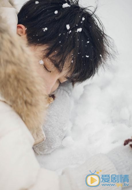 陆嘉豪冬日写真 陆嘉豪高清写真_陆嘉豪高清剧照