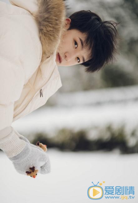陆嘉豪冬日写真 陆嘉豪高清写真_陆嘉豪高清剧照