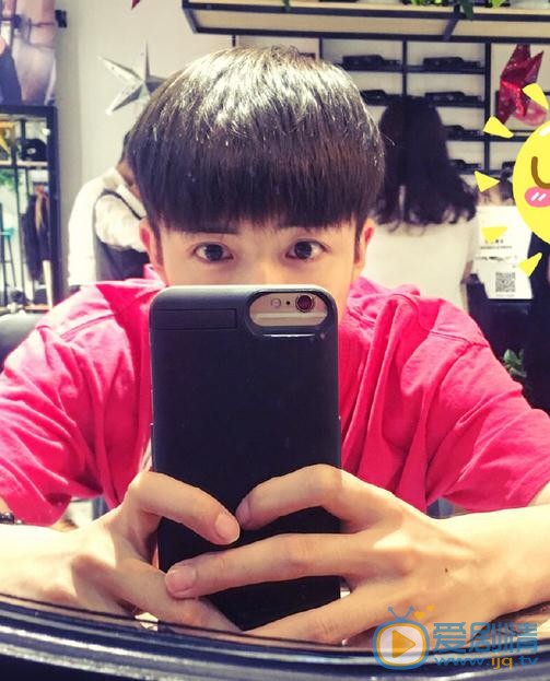 管栎生活照 管栎高清写真_管栎高清剧照