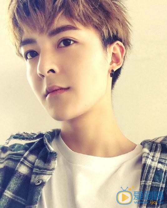 管栎生活照 管栎高清写真_管栎高清剧照