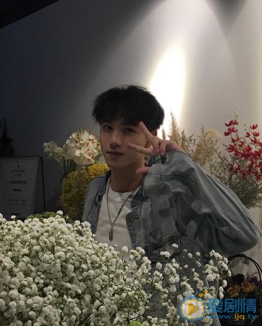 陆嘉豪清新写真 陆嘉豪高清写真_陆嘉豪高清剧照