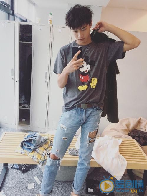 陆嘉豪生活照 陆嘉豪高清写真_陆嘉豪高清剧照