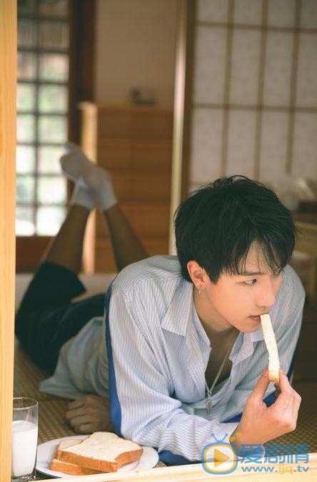 陆嘉豪秋色写真 陆嘉豪高清写真_陆嘉豪高清剧照