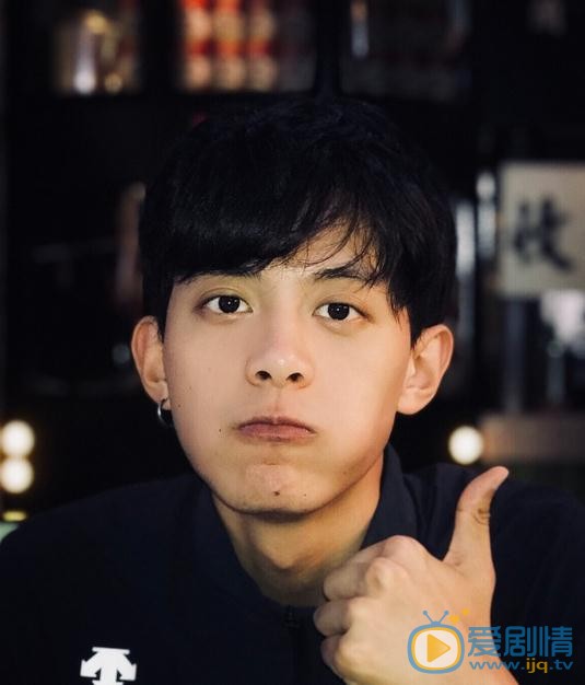 邓尚其他写真 邓尚高清写真_邓尚高清剧照