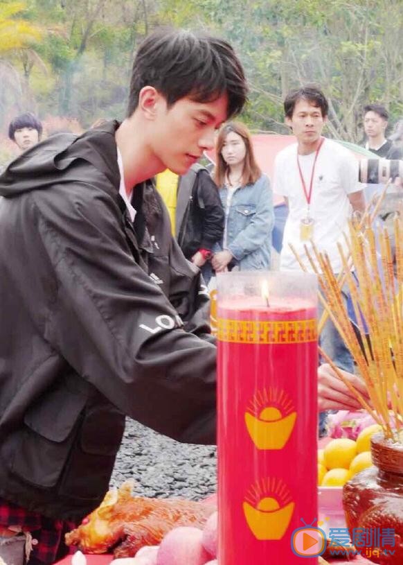 邓尚开机照 邓尚高清写真_邓尚高清剧照