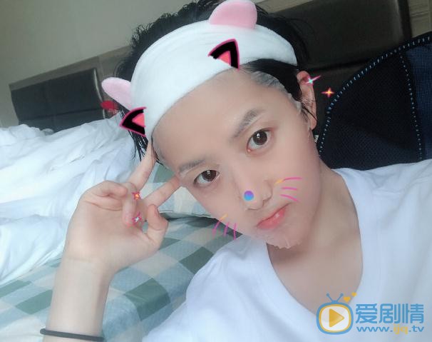 张艺可爱照 张艺高清写真_张艺高清剧照