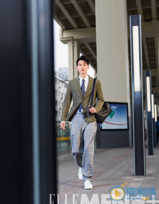 邓尚街拍写真 邓尚高清写真_邓尚高清剧照