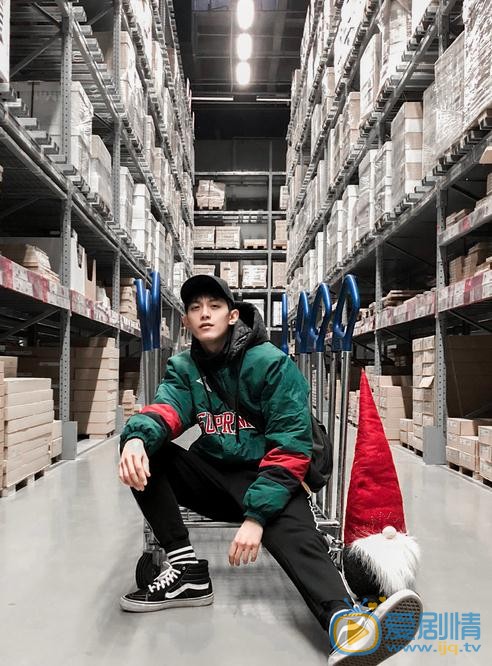 邓尚生活照 邓尚高清写真_邓尚高清剧照