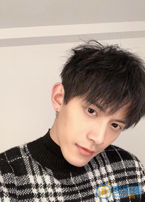 邓尚生活照 邓尚高清写真_邓尚高清剧照