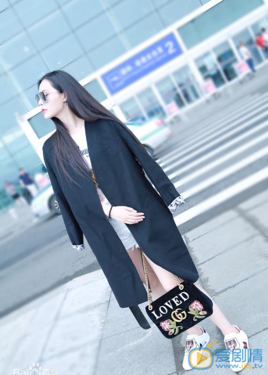 张颖颖时尚街拍 张颖颖高清写真_张颖颖高清剧照