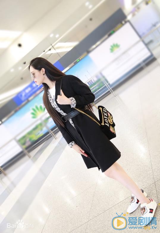 张颖颖时尚街拍 张颖颖高清写真_张颖颖高清剧照