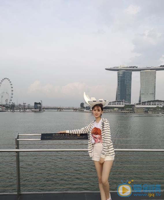 张颖颖时尚街拍 张颖颖高清写真_张颖颖高清剧照