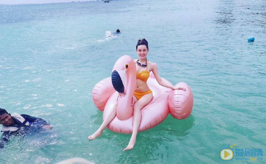 张颖颖时尚街拍 张颖颖高清写真_张颖颖高清剧照