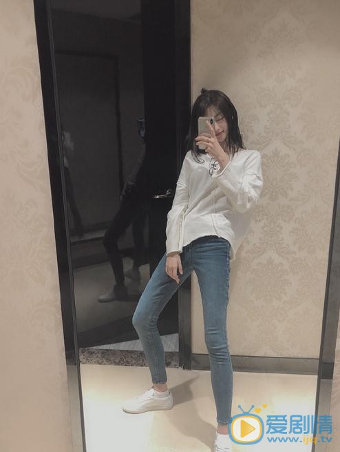 杨雨潼生活照 杨雨潼高清写真_杨雨潼高清剧照