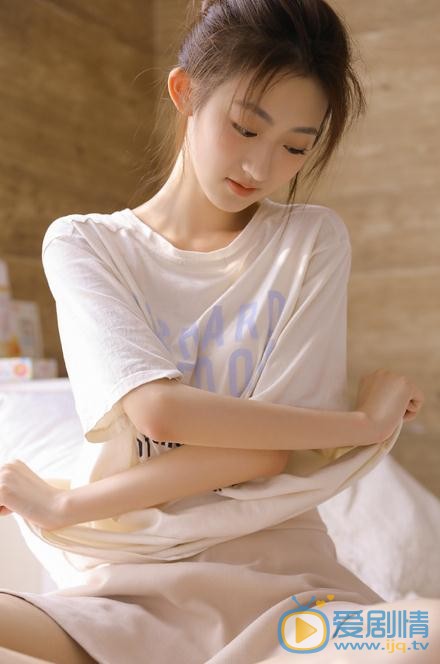 杨雨潼气质写真 杨雨潼高清写真_杨雨潼高清剧照