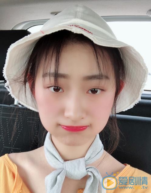 杨雨潼生活照 杨雨潼高清写真_杨雨潼高清剧照
